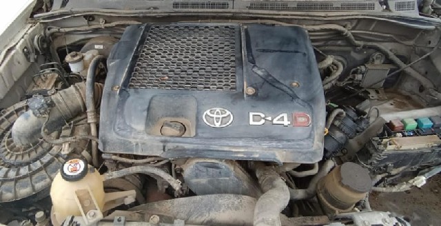 Engine (Toyota Fortuner  )